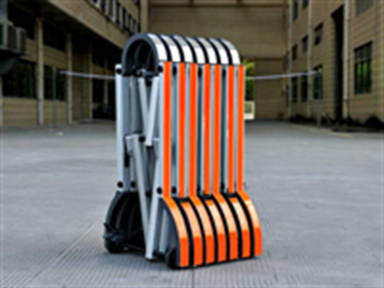 Accordion Barrier BS2000